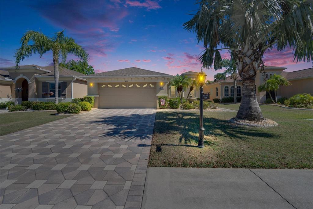 Picture of 830 Regal Manor Way Unit 1, Sun City Center, FL 33573