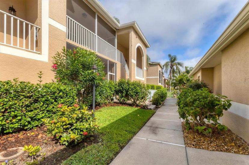 Picture of 5240 Hyland Hills Avenue Unit 1426, Sarasota FL 34241