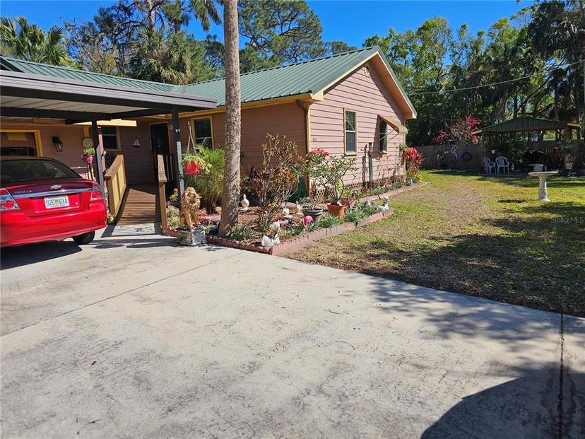 Picture of 402 8Th Street Sw, Ruskin FL 33570