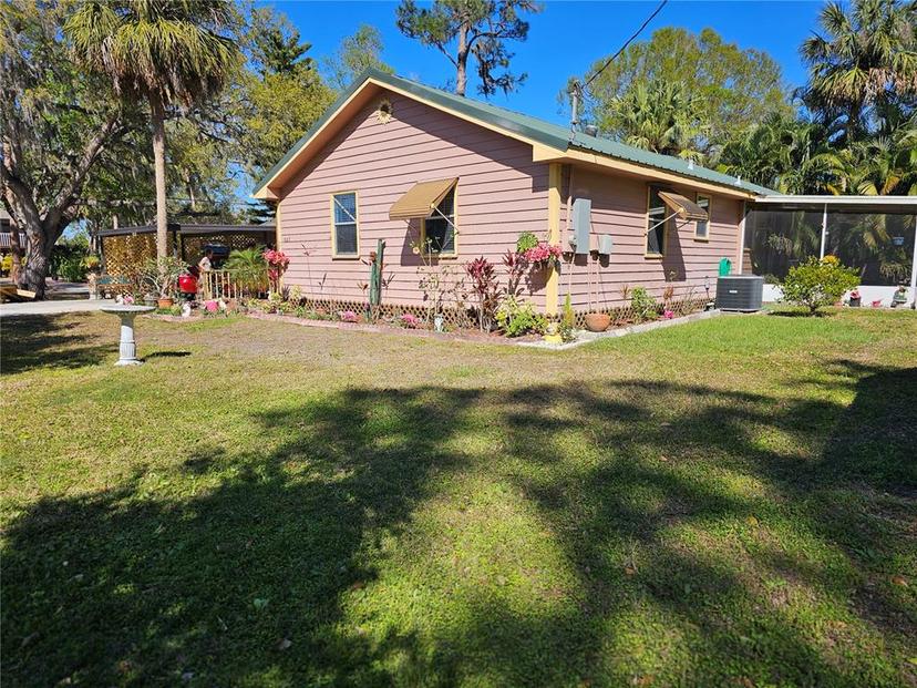 Picture of 402 8Th Street Sw, Ruskin FL 33570