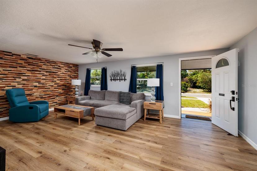Picture of 8871 94Th Street, Seminole FL 33777