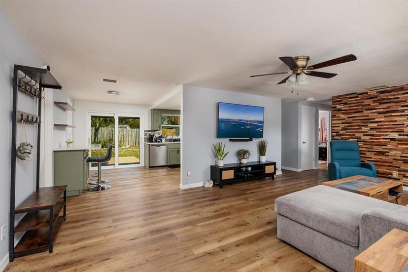 Picture of 8871 94Th Street, Seminole FL 33777