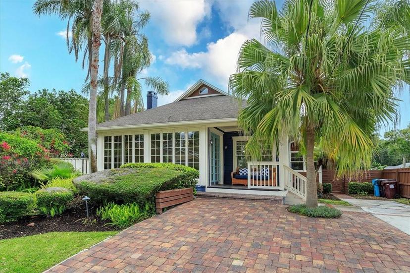 Picture of 719 S Summerlin Avenue, Orlando FL 32801