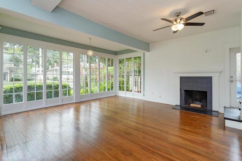 Picture of 719 S Summerlin Avenue, Orlando FL 32801