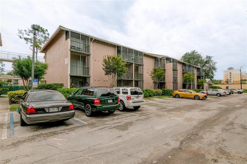 Picture of 120 Blue Point Way Unit 360, Altamonte Springs FL 32701