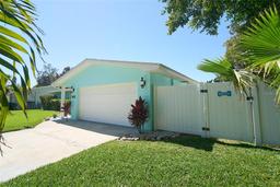 Picture of 1922 Oro Court, Clearwater, FL 33764