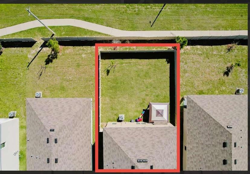 Picture of 7711 Rosewood Garden Loop, Tampa FL 33637