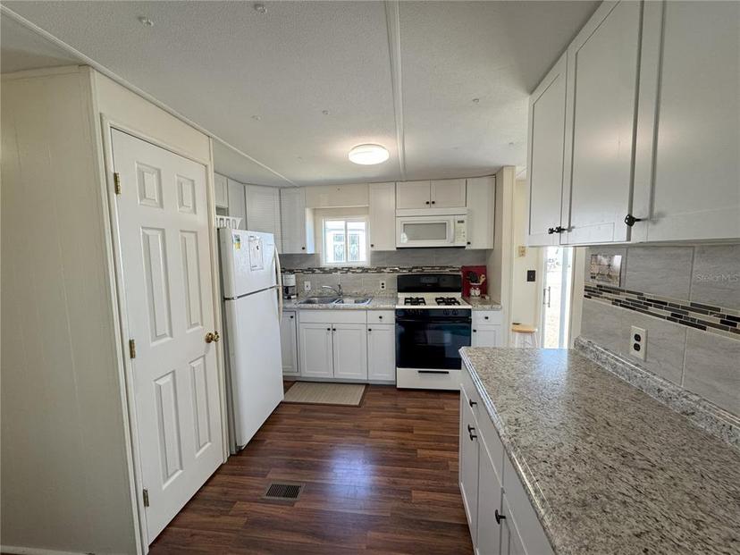 Picture of 6821 Ocean Ct Lot 30, North Port FL 34287