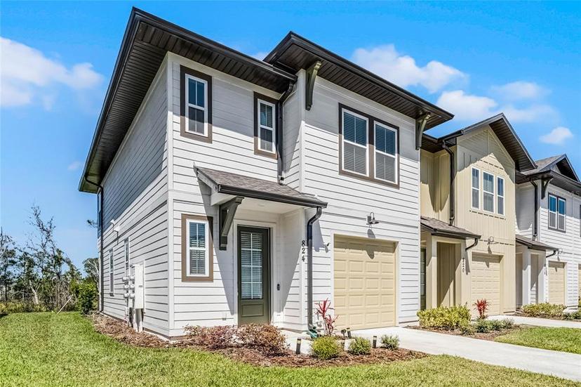 Picture of 824 Longboat Drive, Davenport FL 33896