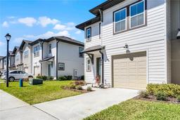 Picture of 824 Longboat Drive, Davenport, FL 33896
