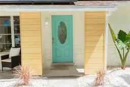 Picture of 7957 Cottonwoode Drive, Largo, FL 33773