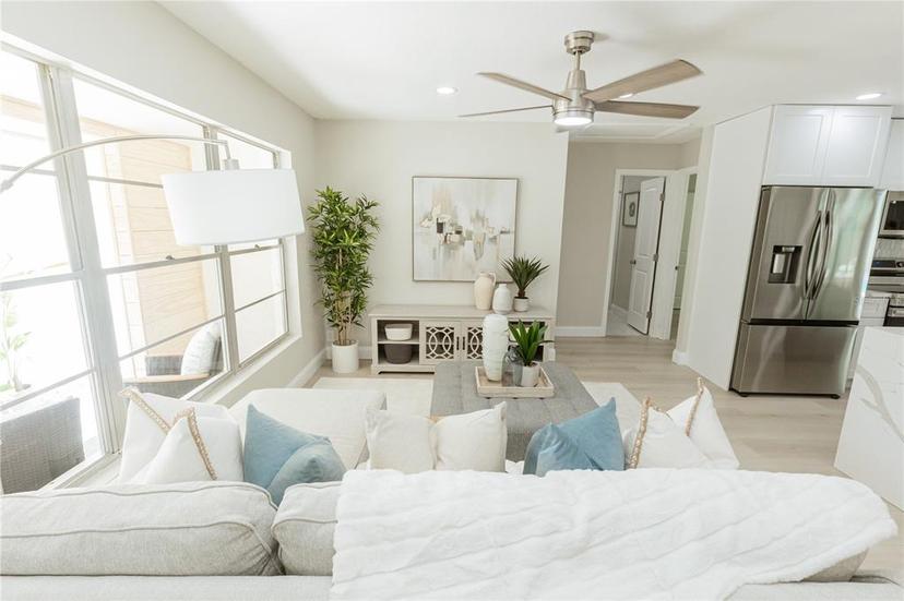 Picture of 7957 Cottonwoode Drive, Largo FL 33773