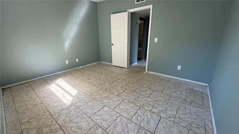 Picture of 8728 N Mandarine Place, Tampa FL 33617