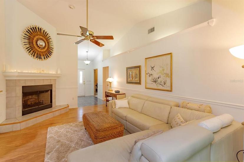 Picture of 2930 Westgate Drive, Eustis FL 32726