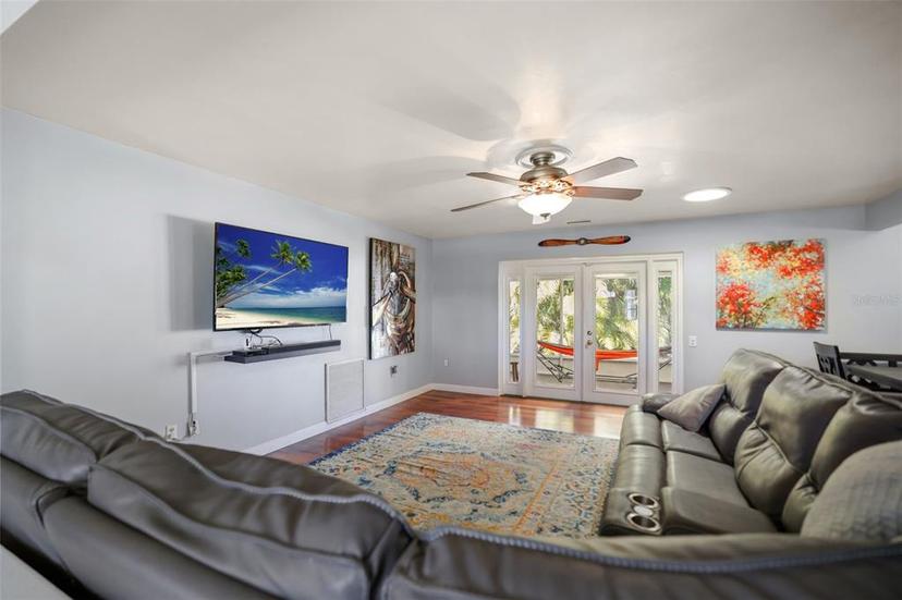 Picture of 1924 Nursery Road, Clearwater FL 33764