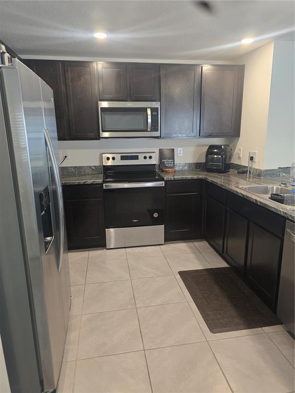 Picture of 36562 Silver Maize Drive, Dade City FL 33525