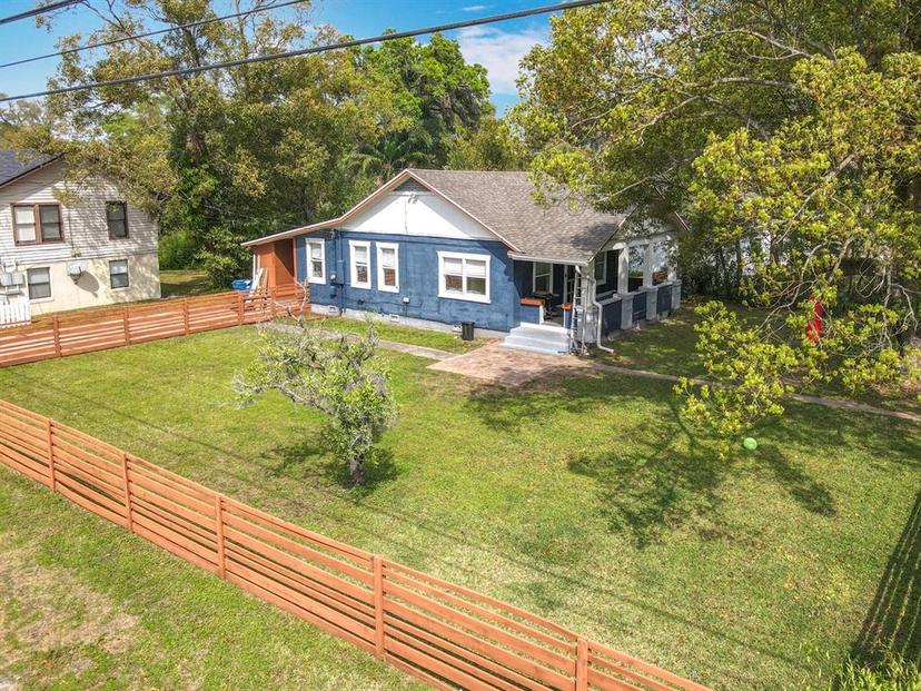 Picture of 505 E Plymouth Avenue, Deland FL 32724