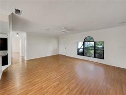 Picture of 5030 Creekview Lane, Lakeland, FL 33811