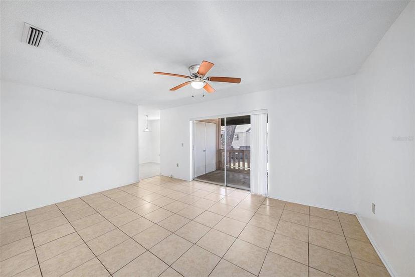 Picture of 9031 Westchester Circle Unit 126, Tampa FL 33604