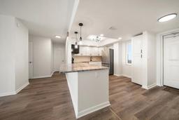 Picture of 5200 Brittany Drive S Unit 1503, St Petersburg, FL 33715