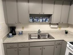 Picture of 865 Virginia Court Unit 106, Dunedin, FL 34698