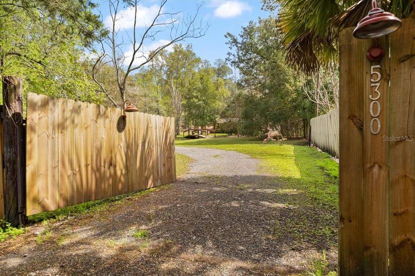 Picture of 5300 NW 196Th Way, Starke FL 32091