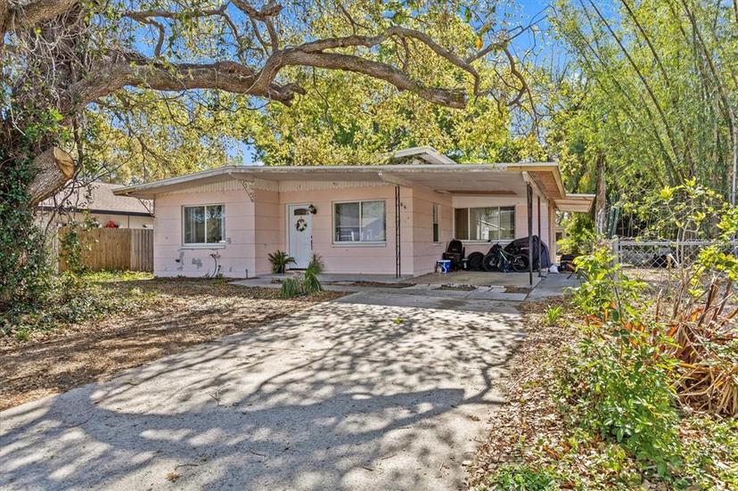 Picture of 164 NW Lincoln Circle N, St Petersburg FL 33702