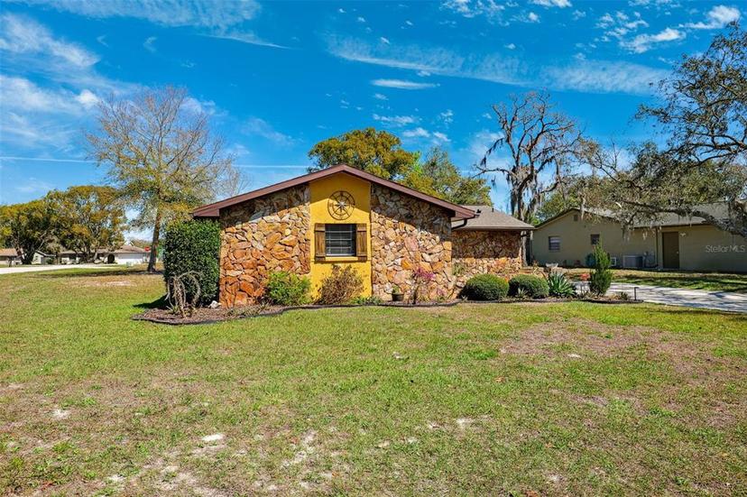 Picture of 7228 Edinburgh Way, Weeki Wachee FL 34613
