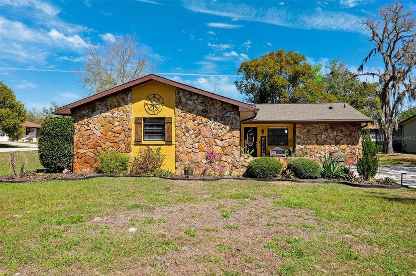 Picture of 7228 Edinburgh Way, Weeki Wachee FL 34613