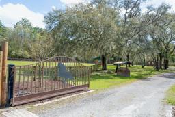 Picture of 11630 SE 78Th Street, Morriston, FL 32668