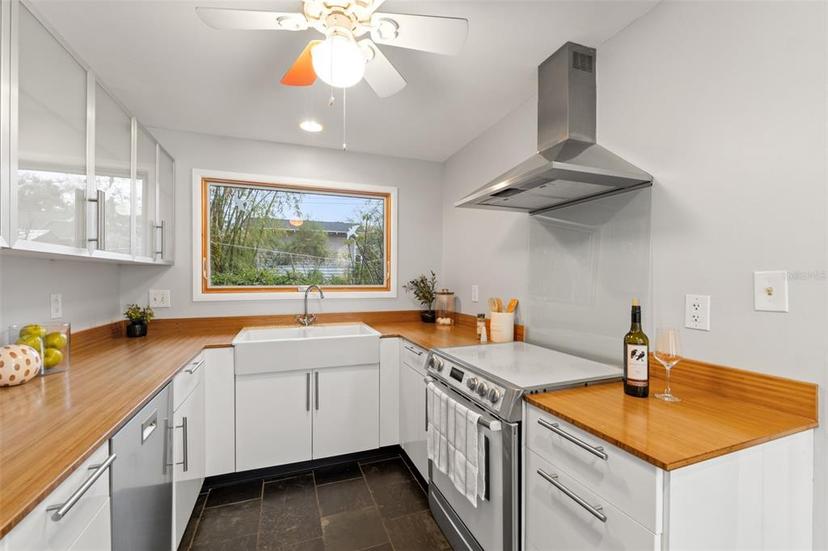 Picture of 5603 N Seminole Avenue, Tampa FL 33604