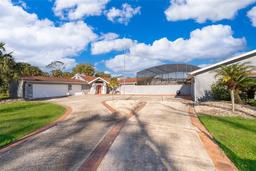 Picture of 372 Rest Haven Road, Geneva, FL 32732