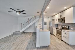 Picture of 1832 Bough Avenue Unit 3, Clearwater, FL 33760
