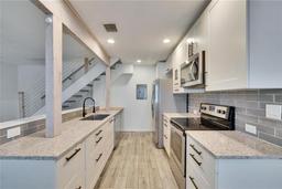 Picture of 1832 Bough Avenue Unit 3, Clearwater, FL 33760