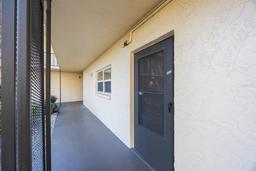 Picture of 11485 Oakhurst Road Unit 111, Largo, FL 33774