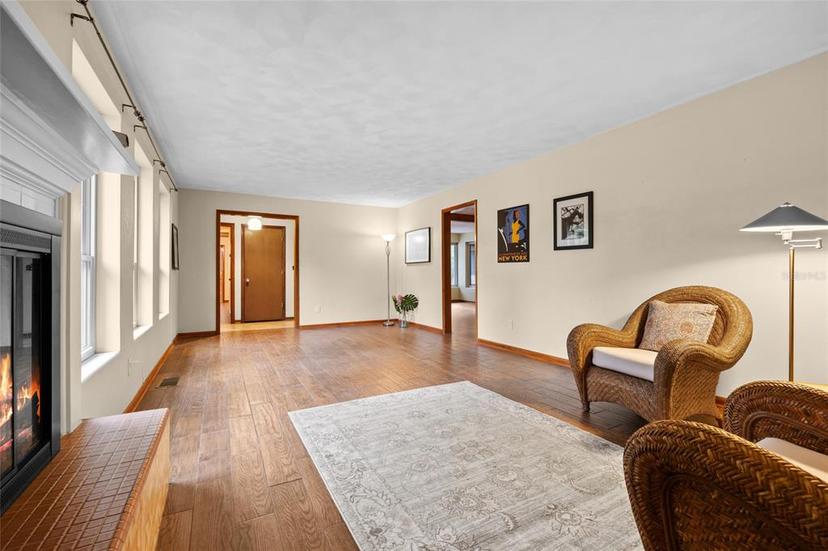 Picture of 4020 NW 9Th Court, Gainesville FL 32605