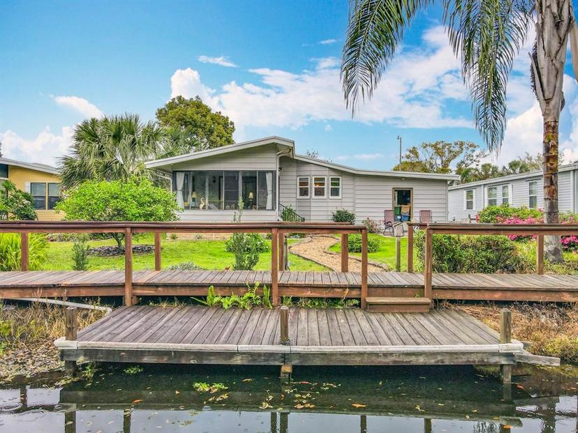 Picture of 3211 Myakka River Road, Tavares FL 32778