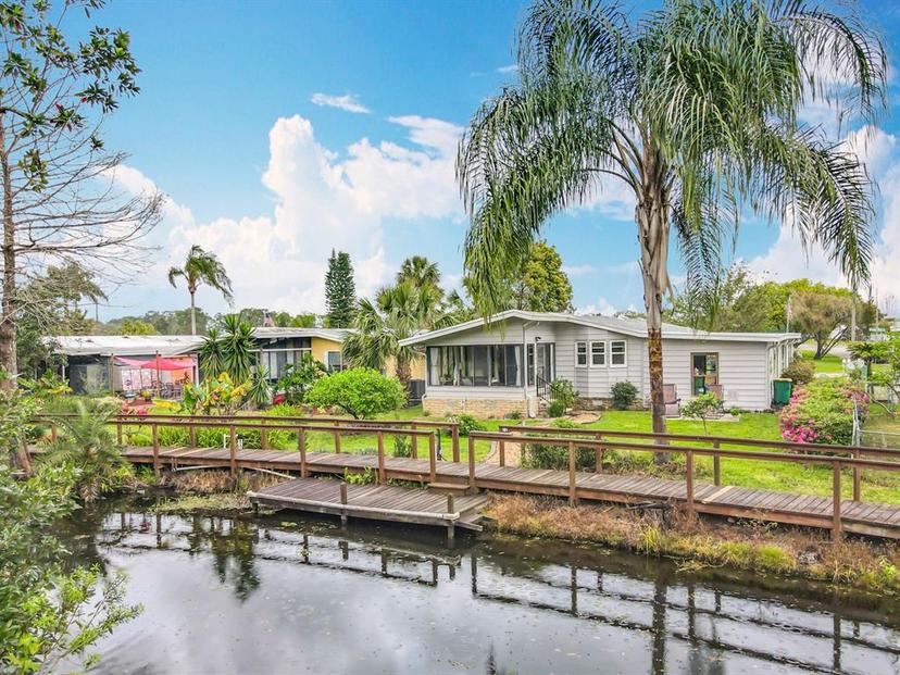 Picture of 3211 Myakka River Road, Tavares FL 32778