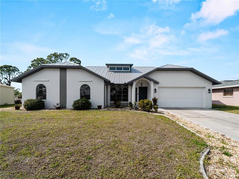 Picture of 908 Tropical Circle Nw, Port Charlotte FL 33948