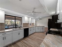 Picture of 908 Tropical Circle Nw, Port Charlotte, FL 33948