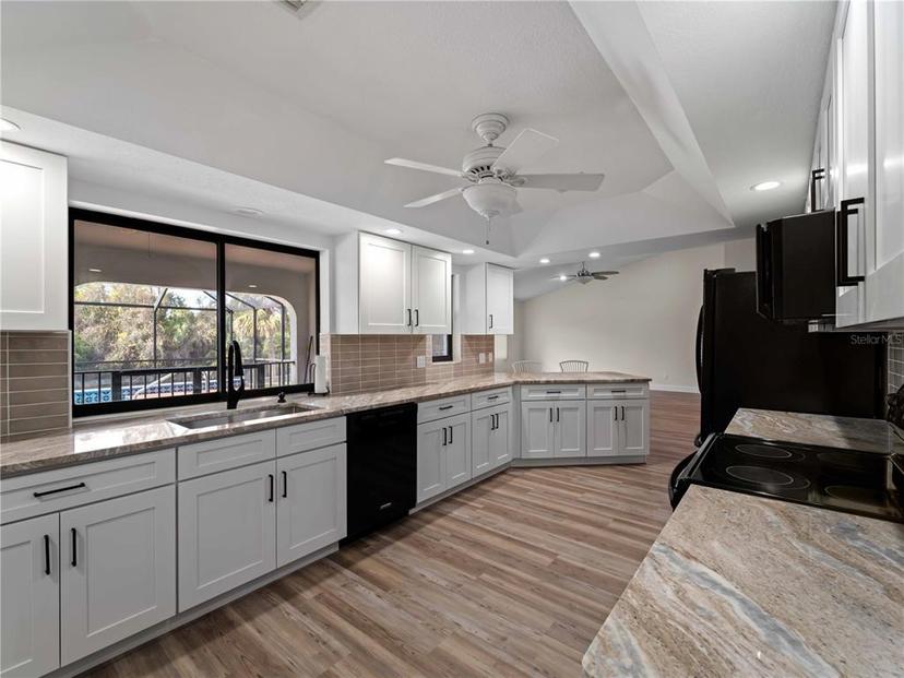 Picture of 908 Tropical Circle Nw, Port Charlotte FL 33948
