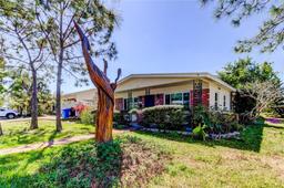 Picture of 9346 2Nd Street N, St Petersburg, FL 33702
