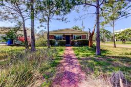 Picture of 9346 2Nd Street N, St Petersburg, FL 33702