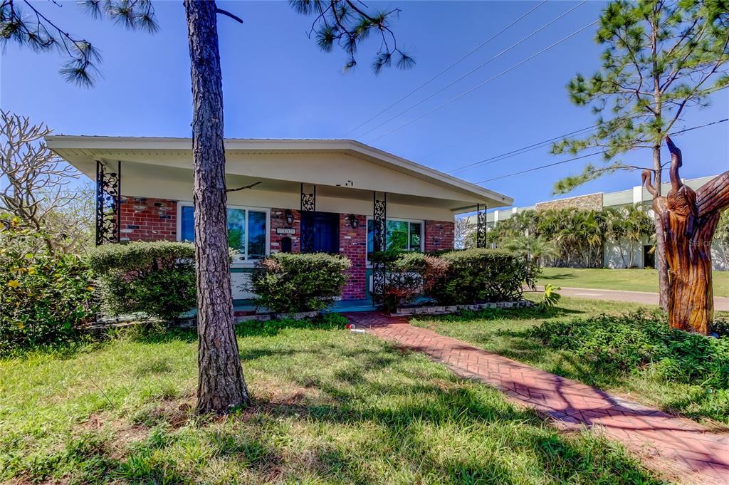 Picture of 9346 2Nd Street N, St Petersburg, FL 33702