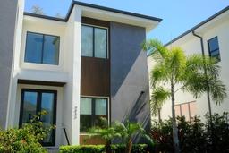 Picture of 212 S Renellie Drive, Tampa, FL 33609