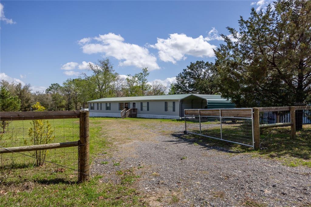 Picture of 6053 SE 147Th Court, Morriston, FL 32668