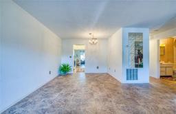 Picture of 7975 58Th Avenue N Unit 111, St Petersburg, FL 33709