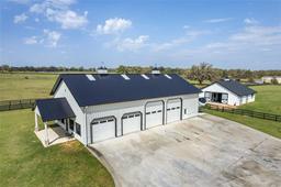 Picture of 10910 NW 50Th Lane, Ocala, FL 34482