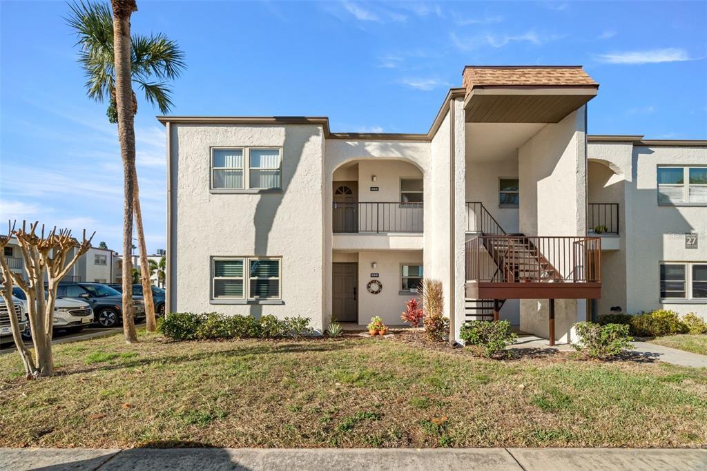 Picture of 7701 Starkey Road Unit 526, Seminole, FL 33777