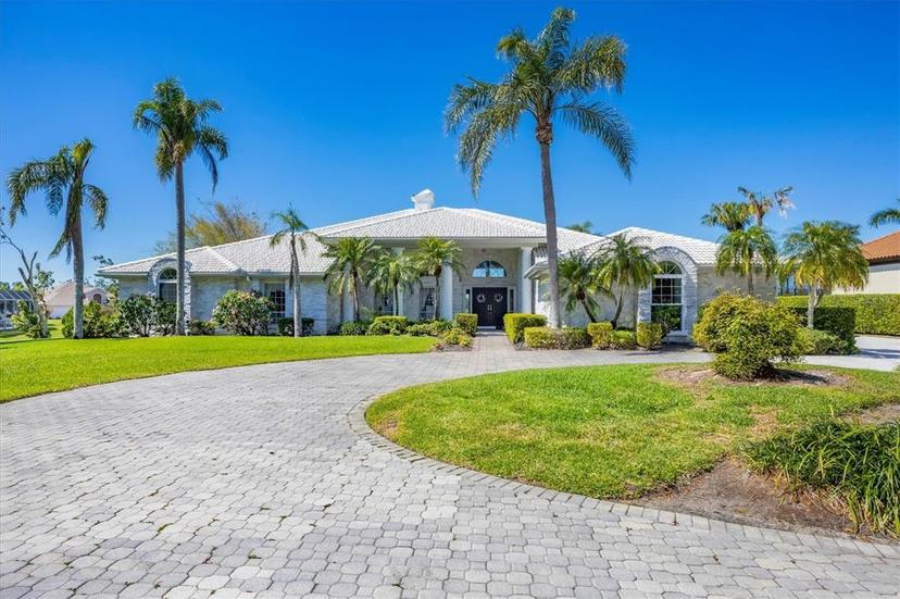Picture of 4002 Las Palmas Way, Sarasota FL 34238